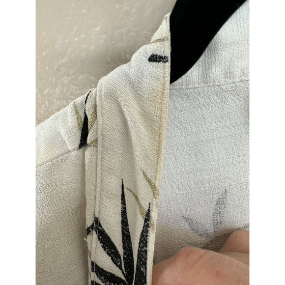 Vintage Sarah B Woman Womens Tan Blouse 2X short sleeve Rayon floral button up - Picture 4 of 9